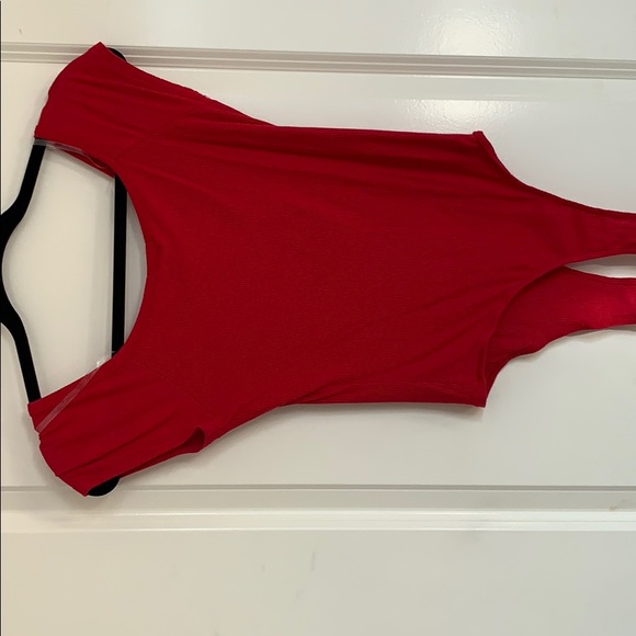 Fashion Nova red bodysuit (M) - Picture 5 of 6